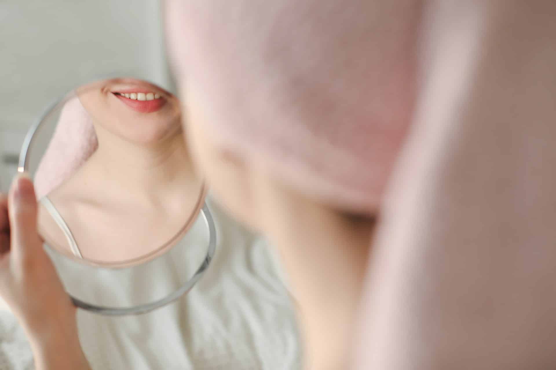 Need a good reason to floss every day? How about fresher breath, less tooth decay, and healthy gums? Here’s how to make flossing a habit.
