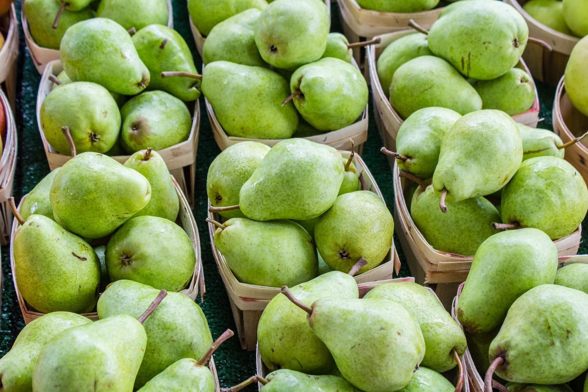 Best Foods for Your Teeth - fresh pears